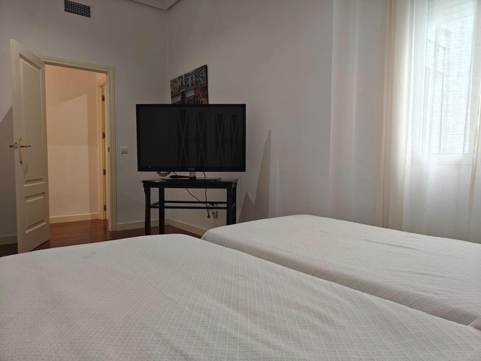 Gran Capitan Luxury Center Apartment- Parking 科爾多瓦 外观 照片